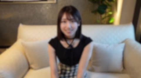 【初次拍摄】让人想拥抱的纤细又可爱。没有男朋友又害怕恋爱的女大学生，其实超喜欢鸡巴！！变态闷骚女。/用无套鸡巴中出的教育。 FC2-PPV-4736949
